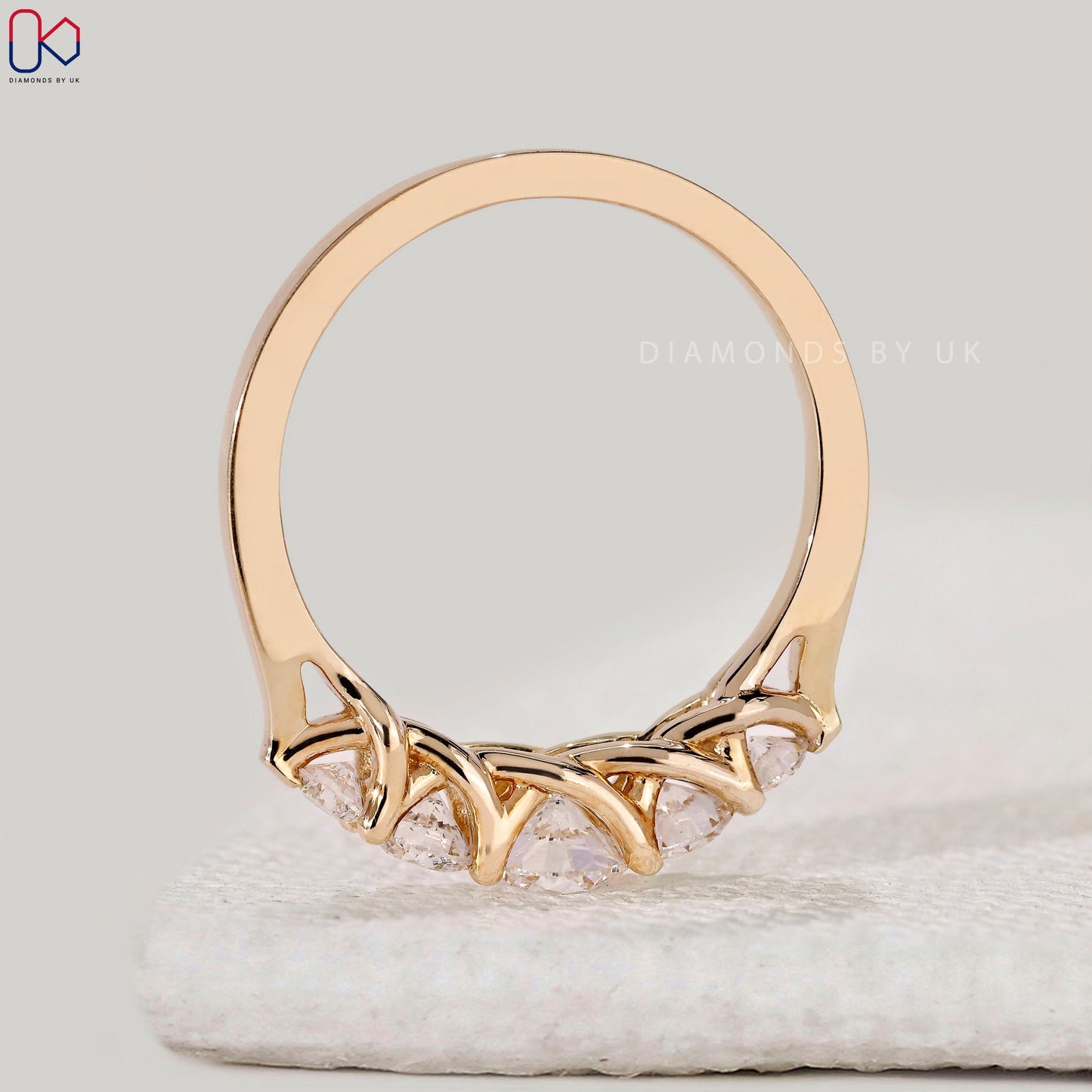 Yellow Gold Round Cut 5 Stone Diamond Band