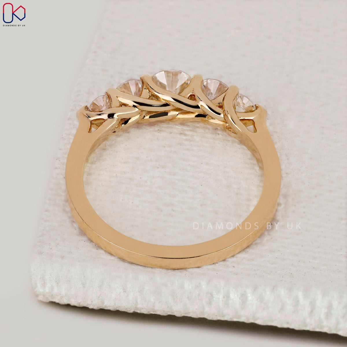 Yellow Gold Round Cut 5 Stone Diamond Band