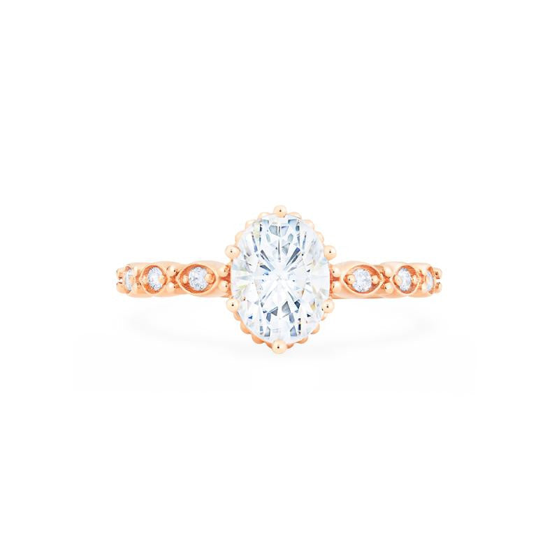 [Evelina] Vintage Classic Crown Oval Engagement Ring in Diamond / Moissanite