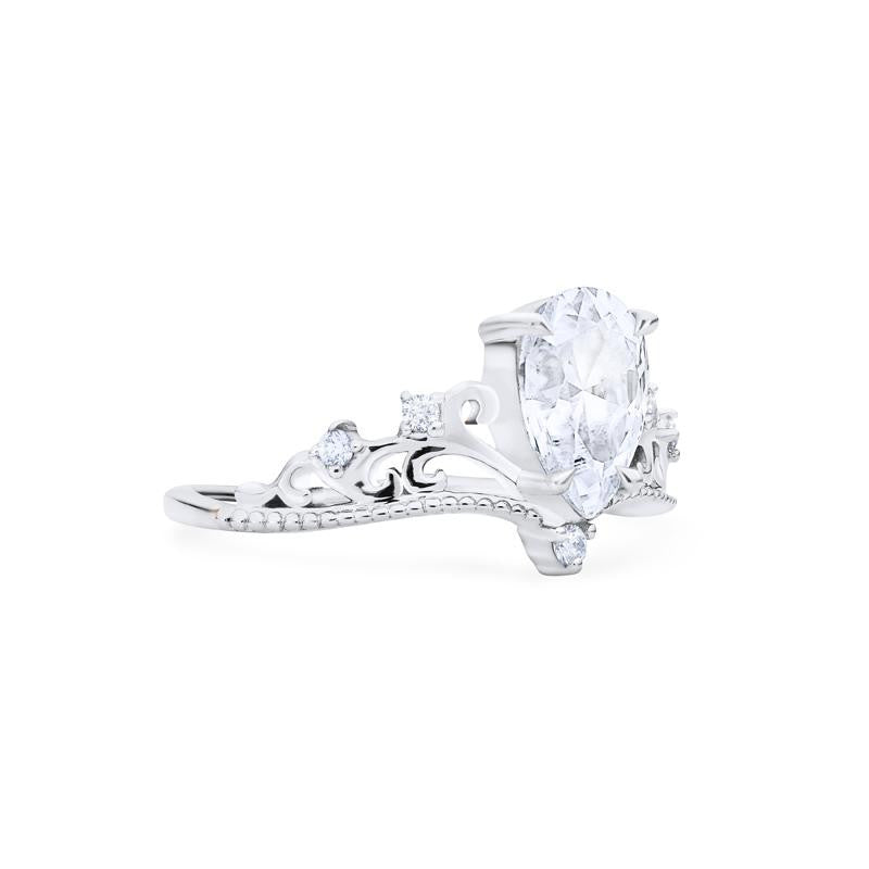 [Veronica] Vintage Crown Pear Engagement Ring in Diamond / Moissanite