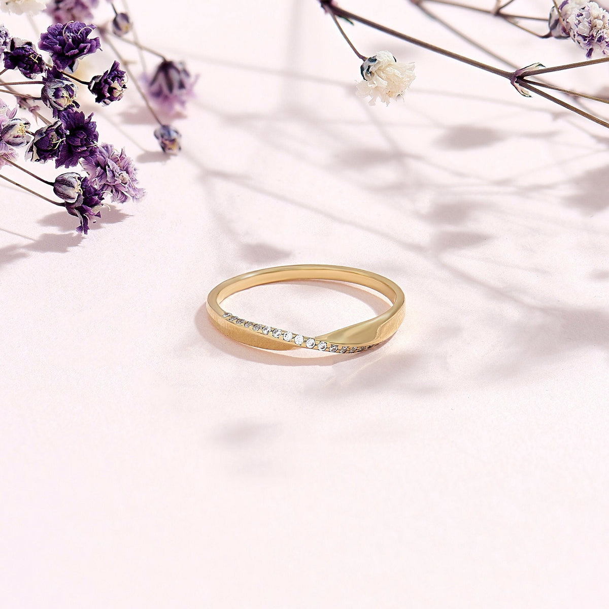 Minimalist Mobius Twist Ring 14k Gold - Diamond Wedding Band, Comfort Fit Stackable Band