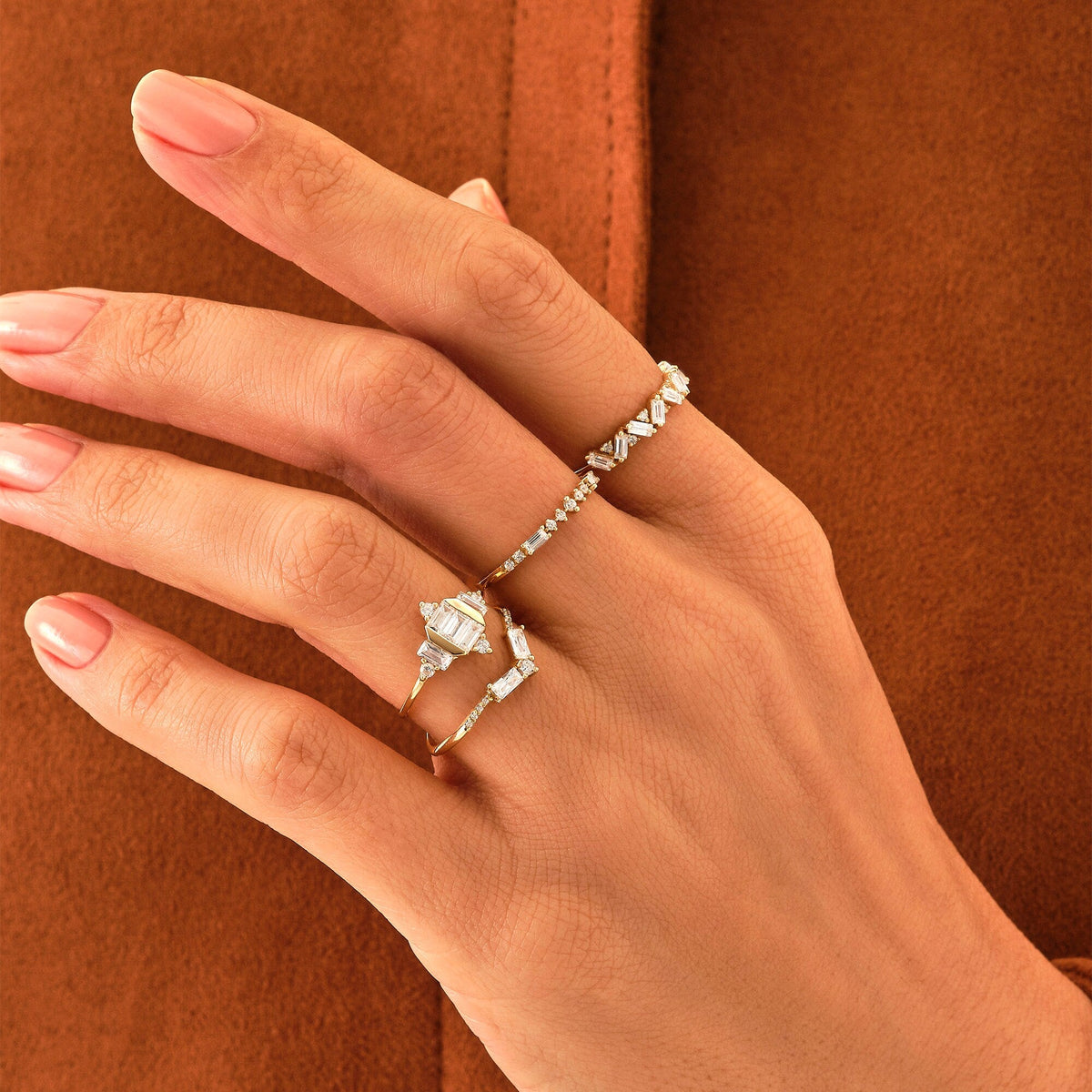 Women's Minimalist Curved 14K Gold Ring - V-Shaped Diamond Baguette Wedding Band, Stackable Nesting Bridal Jewelry