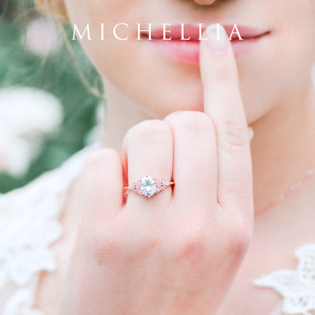 [Olivia] Classic Floral Oval Engagement Ring in Lab Alexandrite