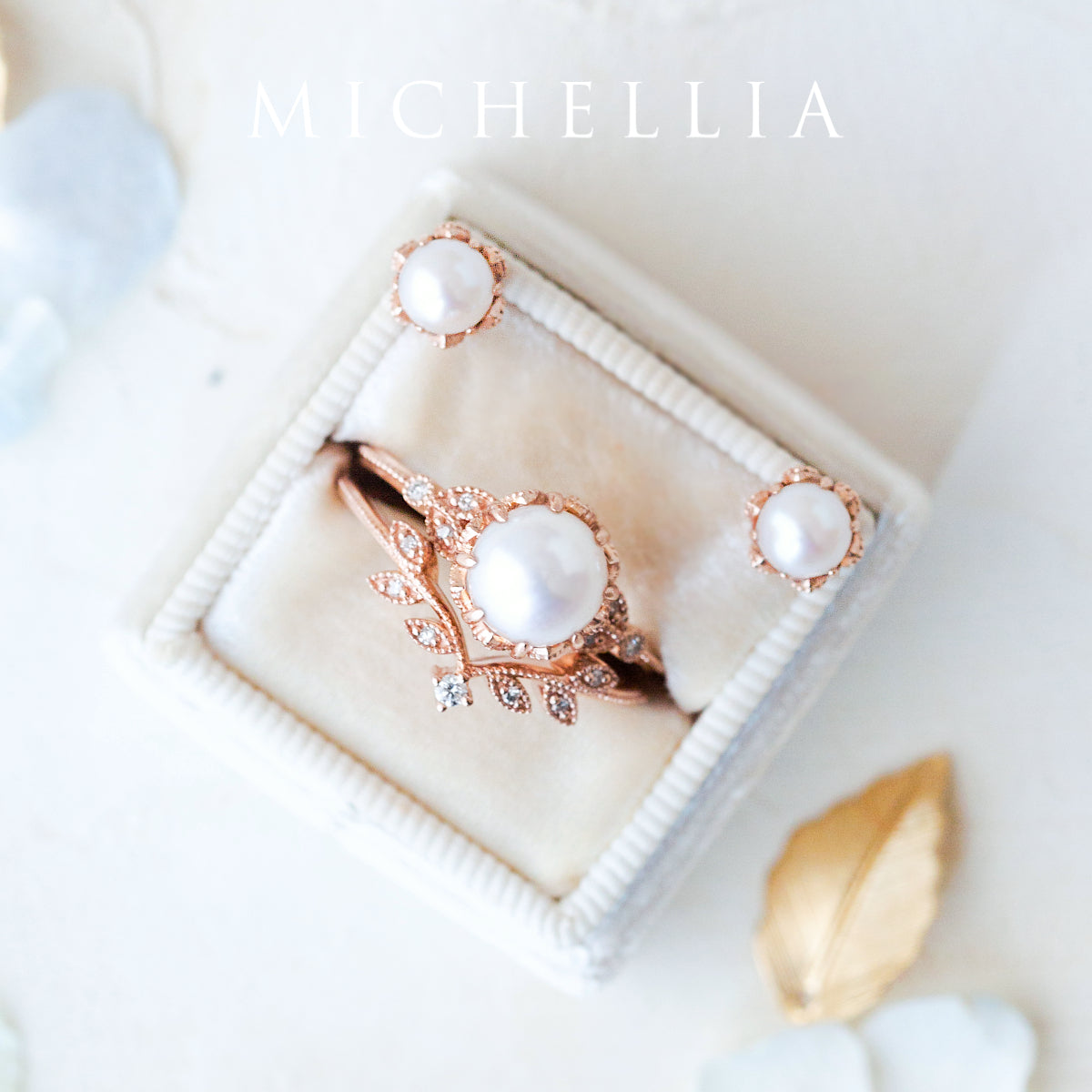 [Eden] Petite Floral Earrings in Akoya Pearl