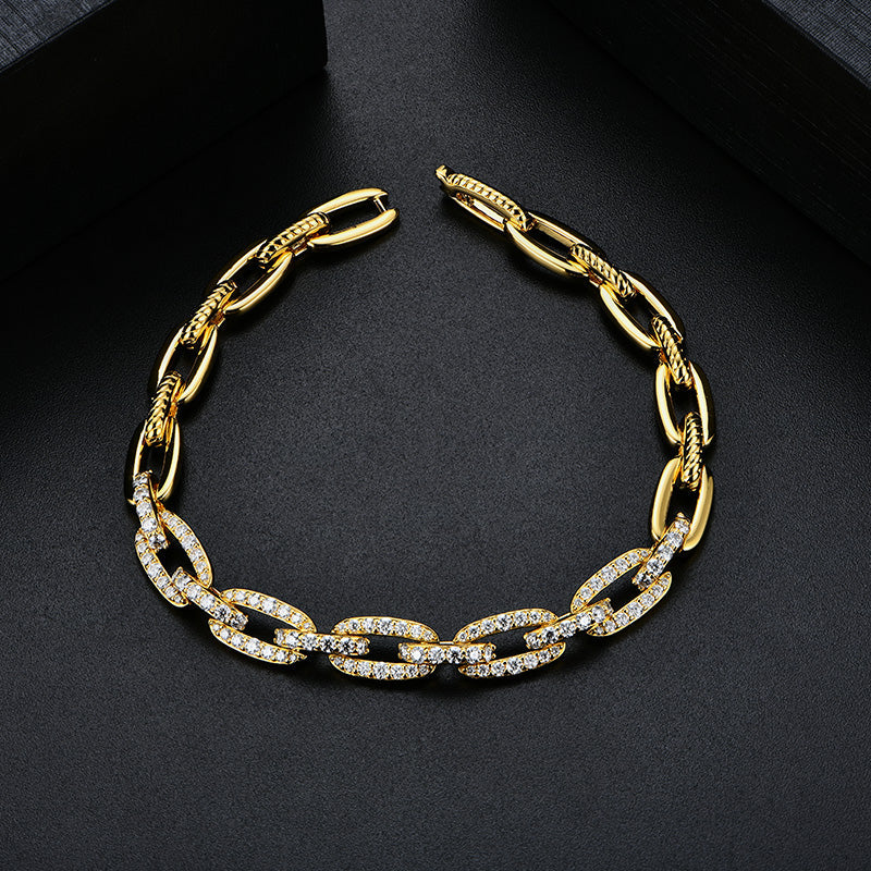 Moissanite Oval Paperclip Chain Pave Bracelet In Sterling Silver