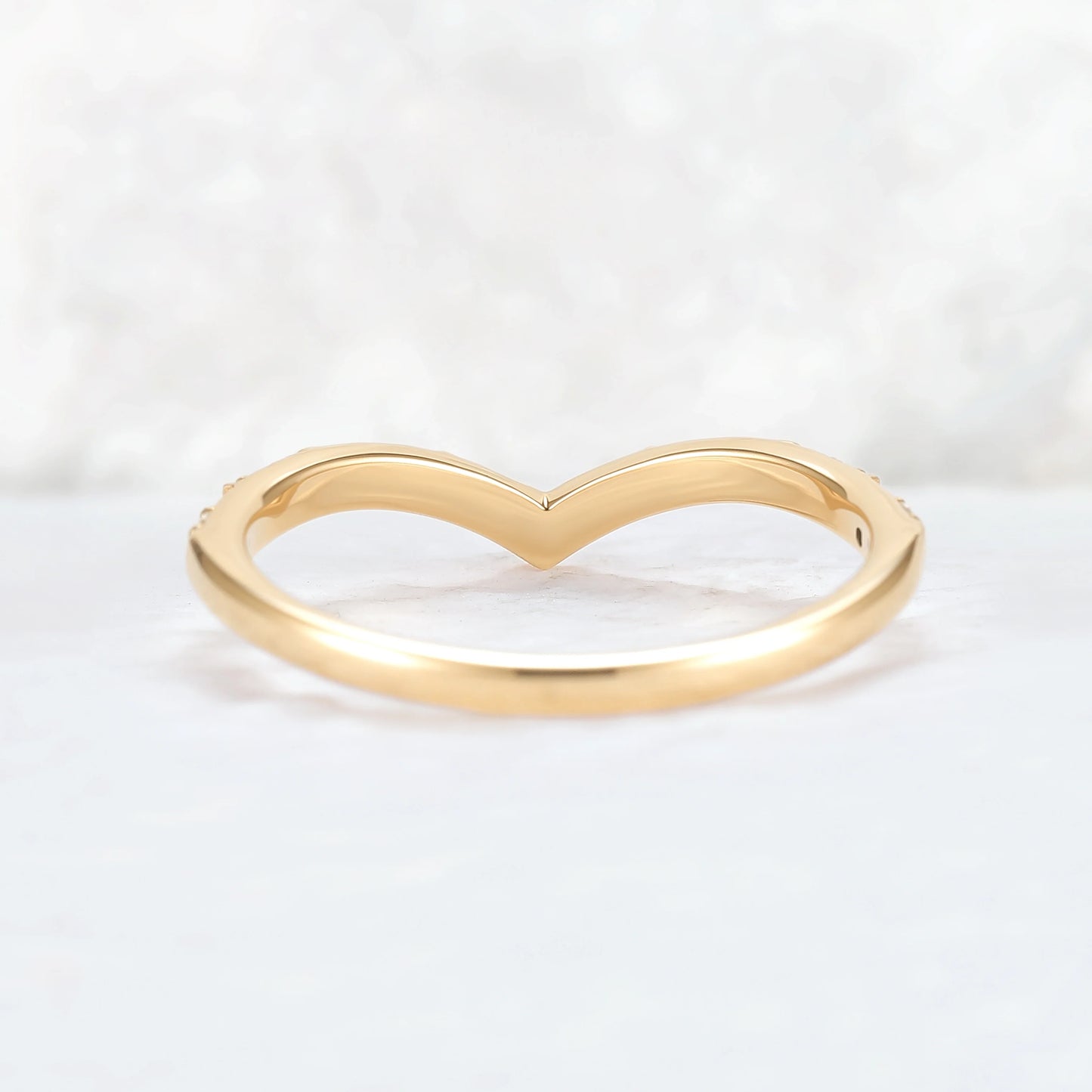 Moon Design Curved Round Moissanite Wedding Band