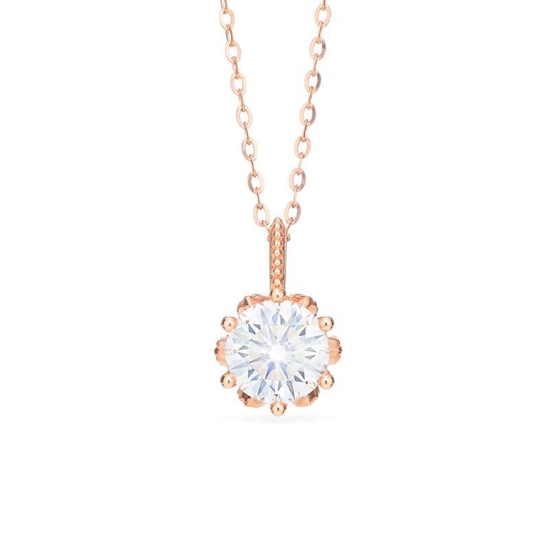 [Eden] Floral Solitaire Necklace in Diamond / Moissanite