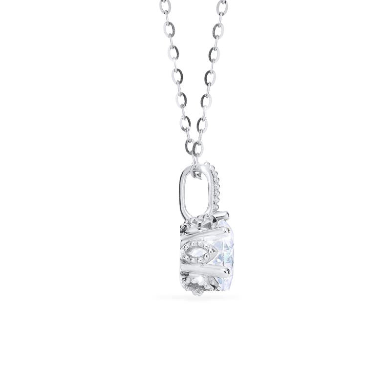 [Eden] Floral Solitaire Necklace in Diamond / Moissanite