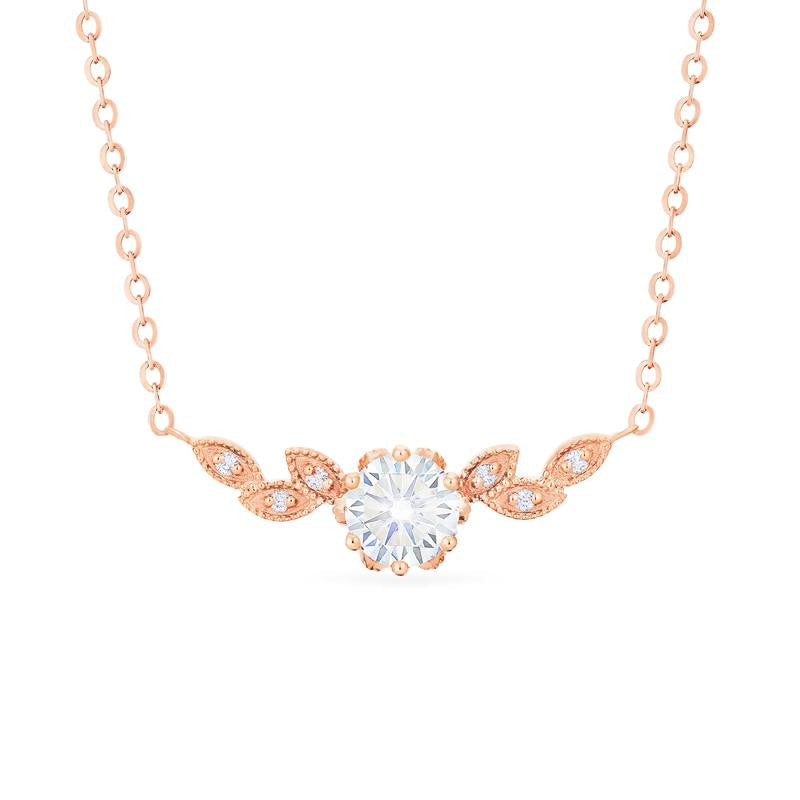 [Dahlia] Floral Leaf Necklace in Moissanite