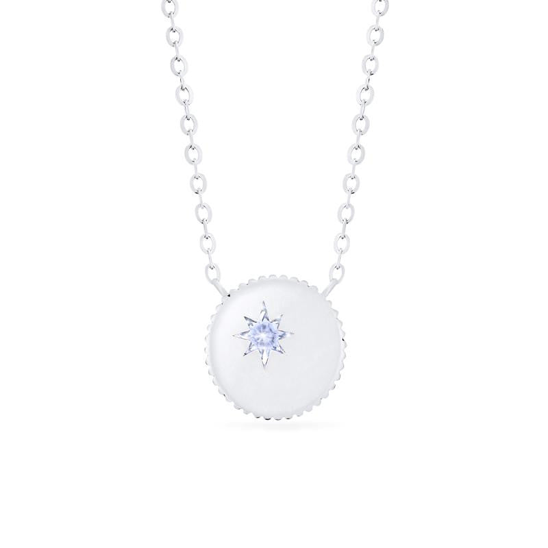 [Luna] Crescent Moon Necklace in Moissanite