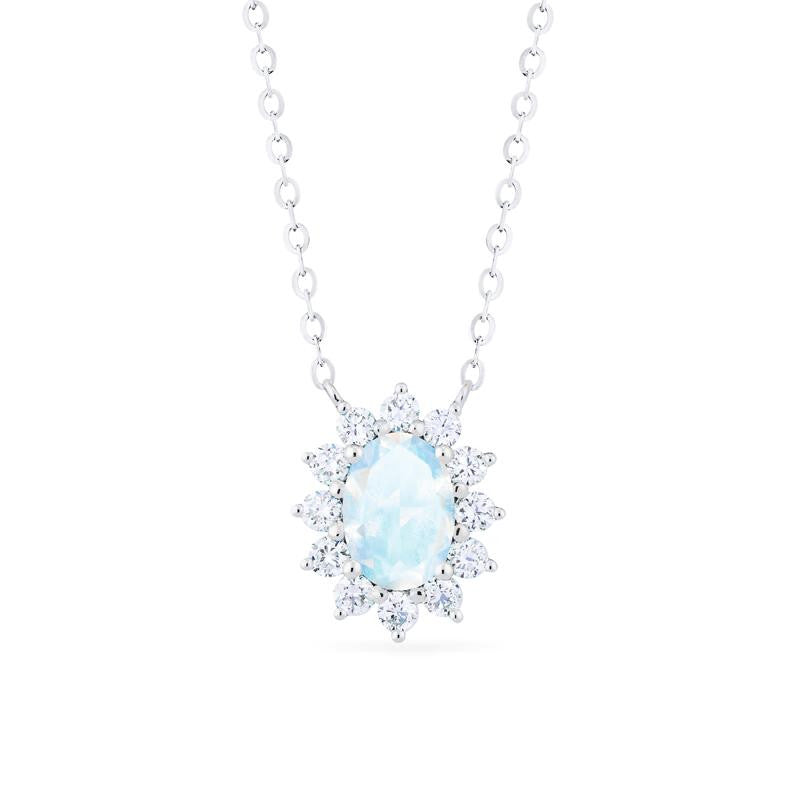 [Julianne] Vintage Bloom Oval Cut Necklace in Moonstone