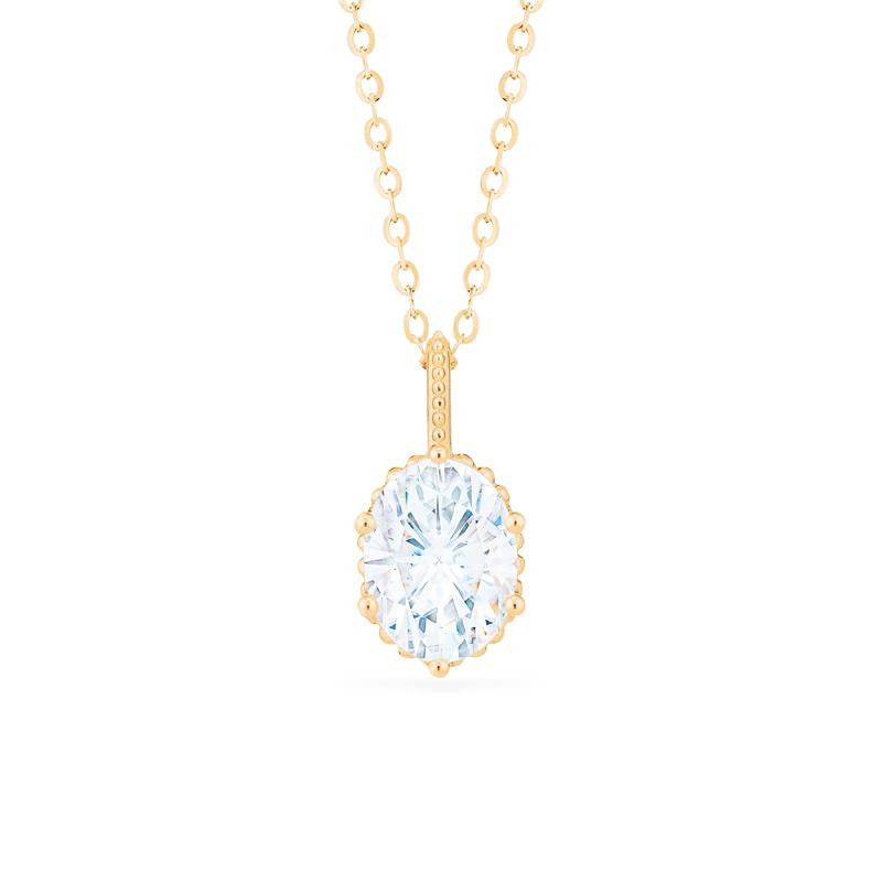 [Evelina] Vintage Classic Crown Oval Cut Necklace in Diamond / Moissanite
