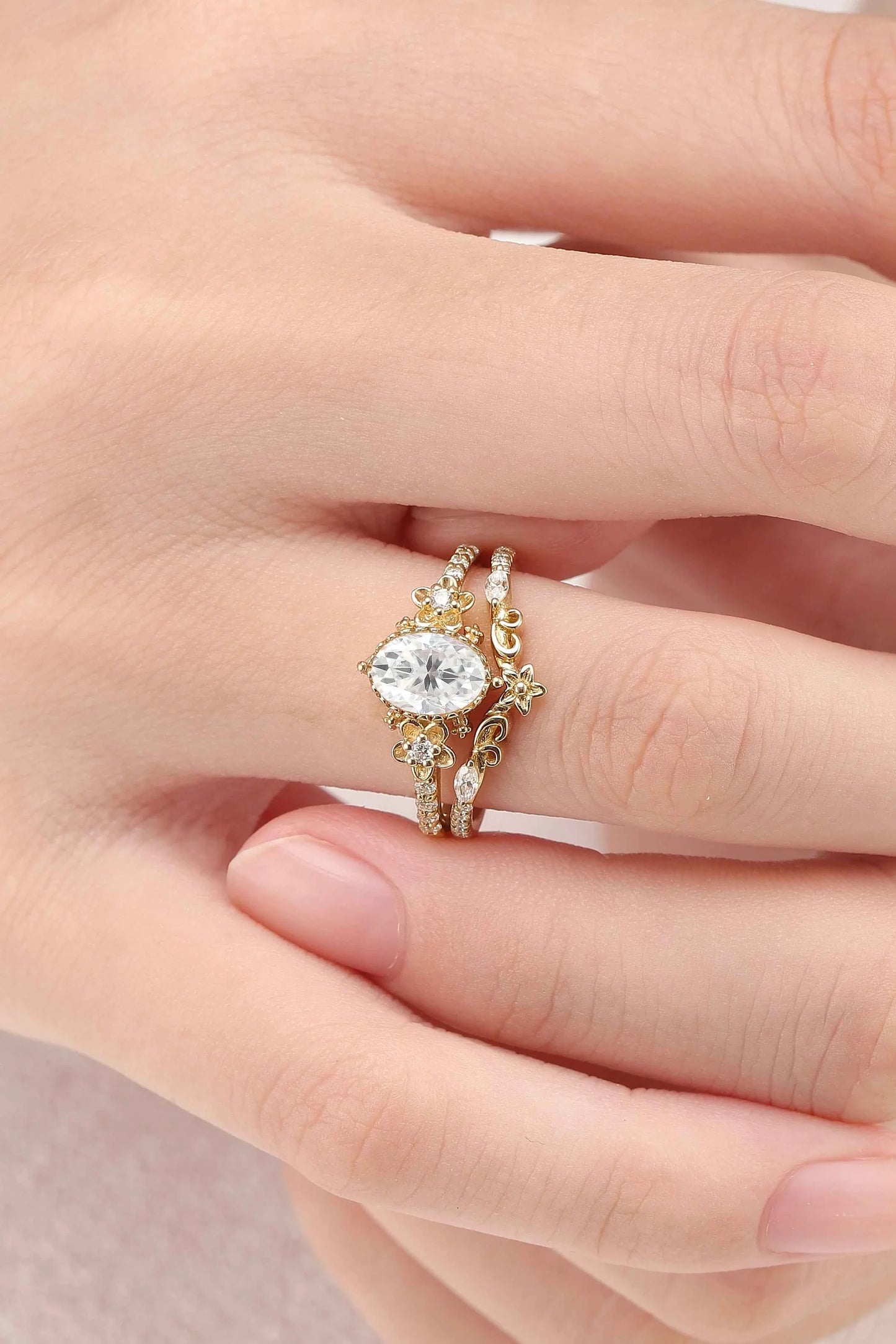 Nature Inspired Oval Shaped Moissanite Flora Ring 2pcs