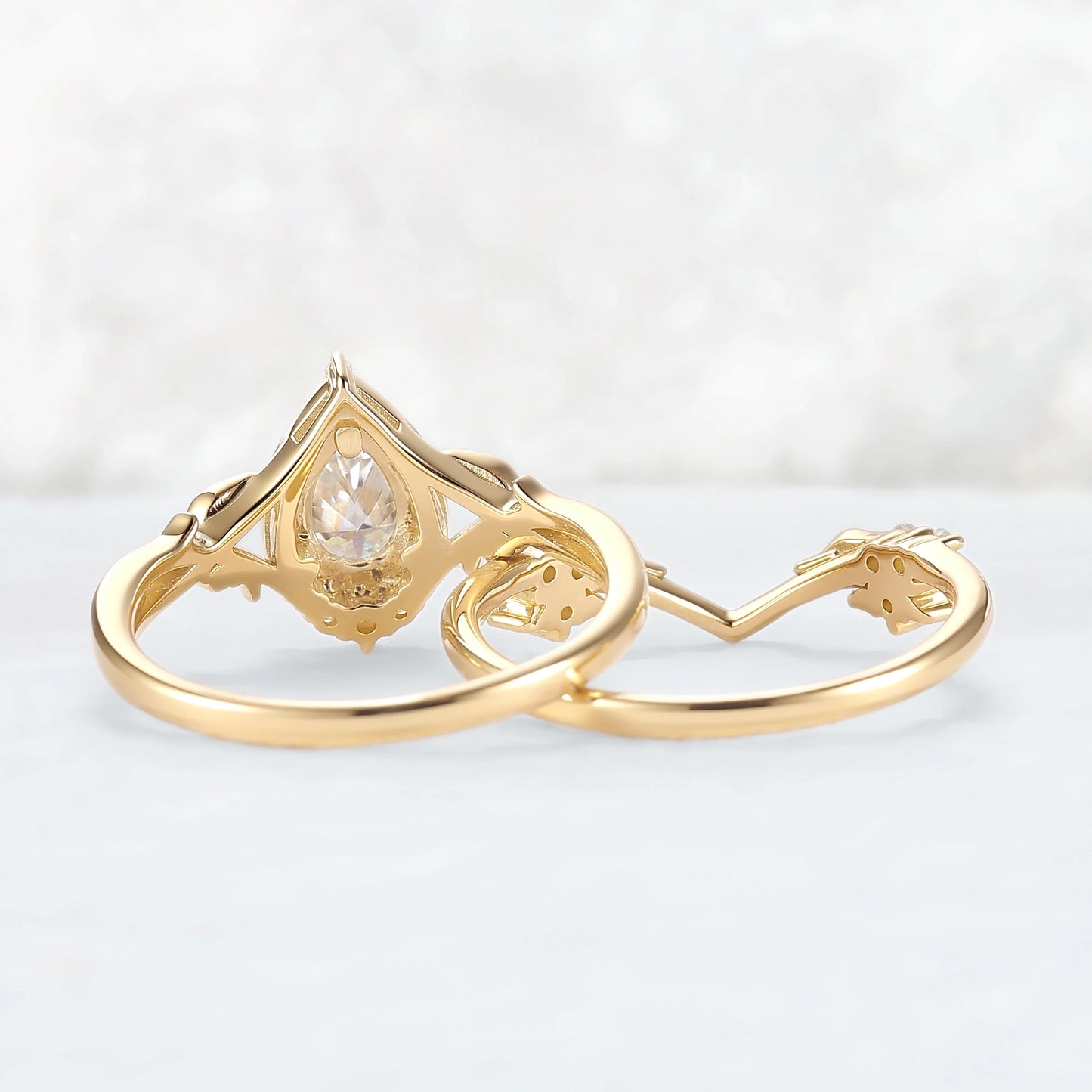 Nature Inspired Pear Cut Moissanite Leaves Gemstone Ring Set 2pcs