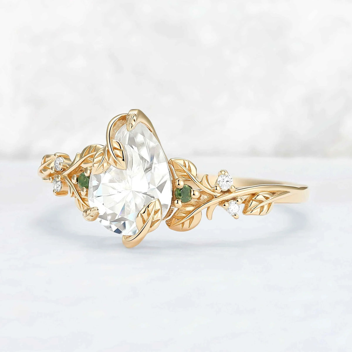 Nature Leaf Intertwined Design Pear Cut Moissanite Engagement Ring Set 2pcs