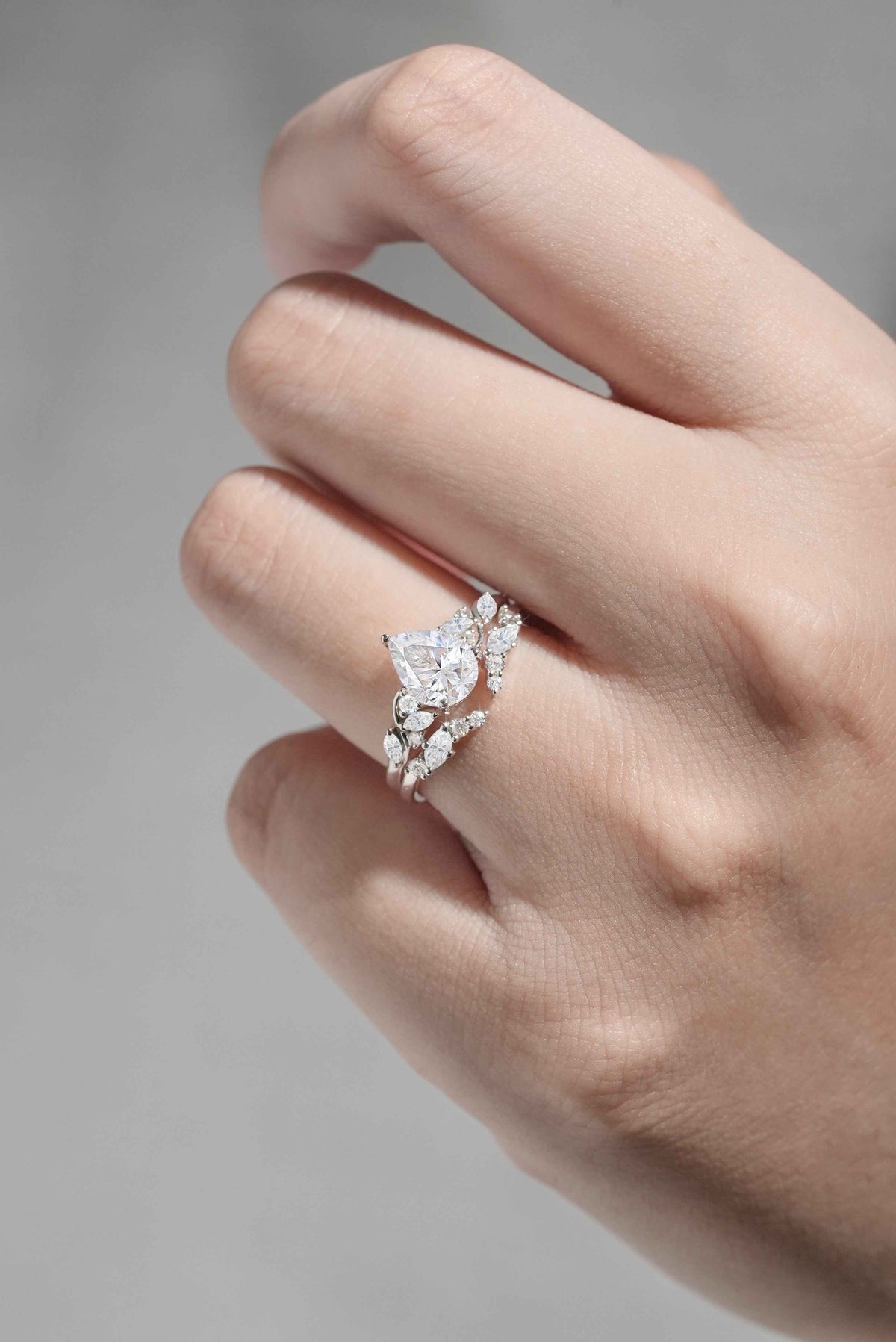 Nature Pear Shaped Moissanite Vine Gemstone Ring Set 2pcs