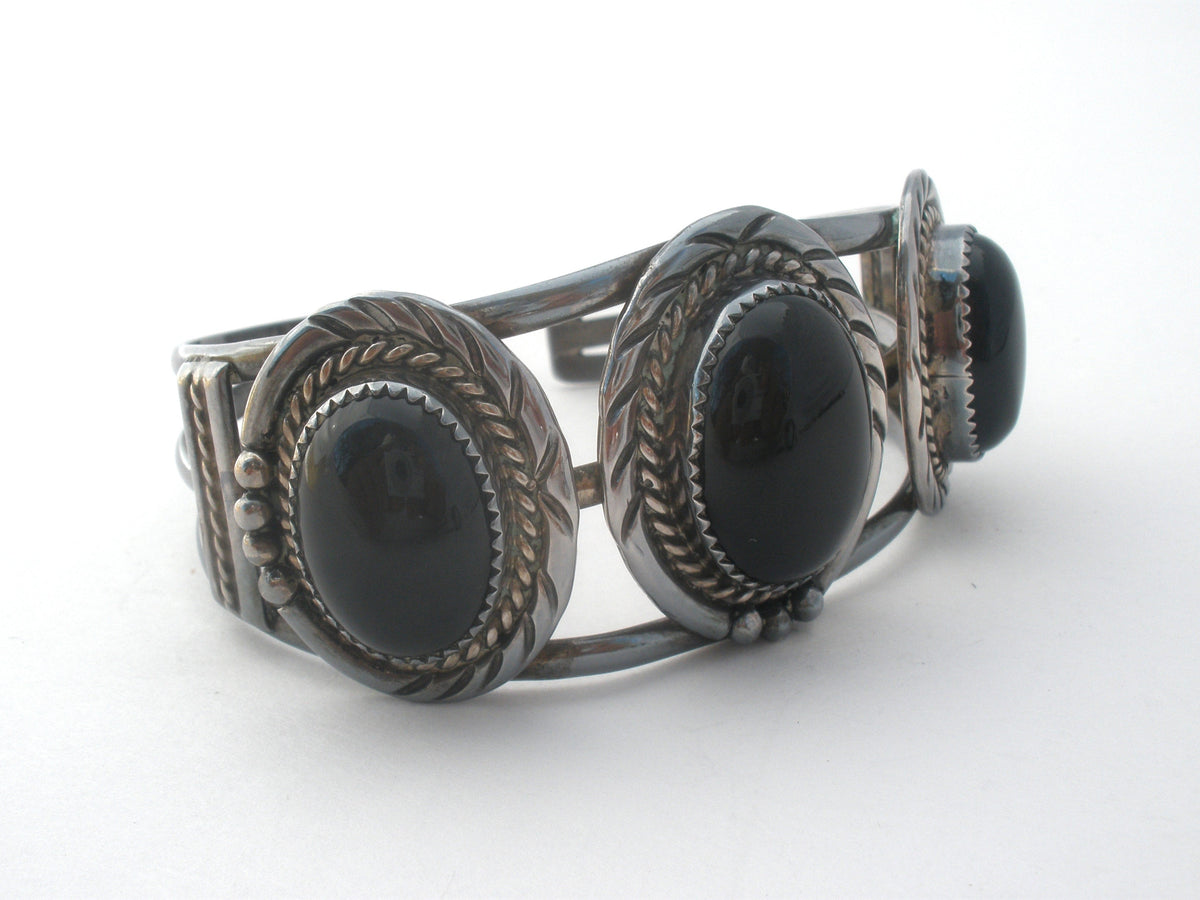 Navajo Black Onyx Cuff Bracelet Sterling Silver Vintage