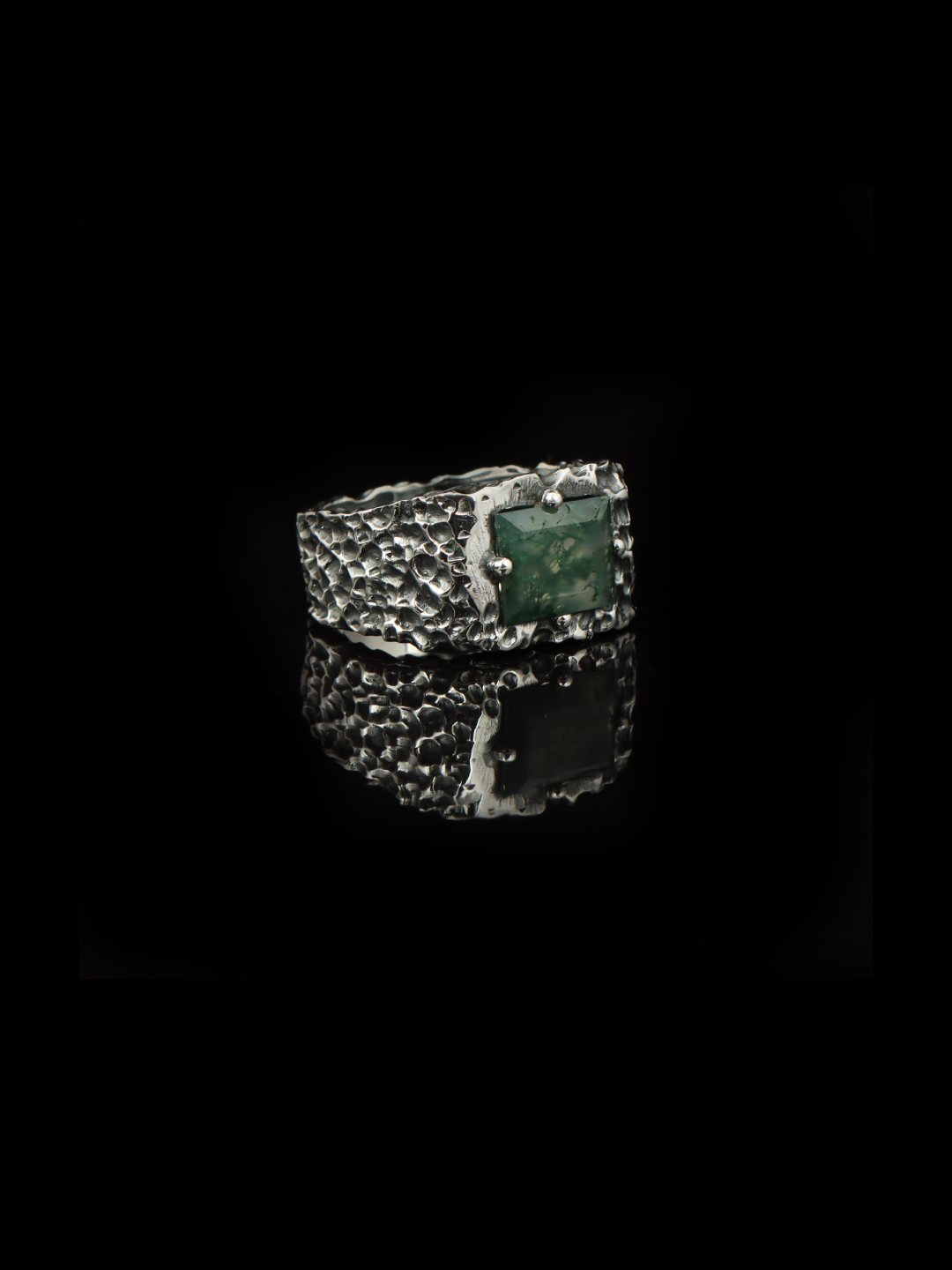 Moss Agate Forge Ring – 925 Sterling Silver