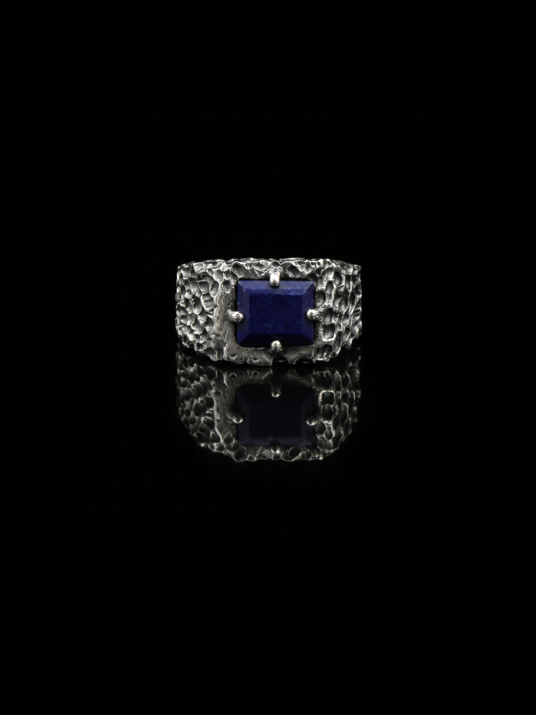 Lapis Lazuli Forge Ring – 925 Sterling Silver