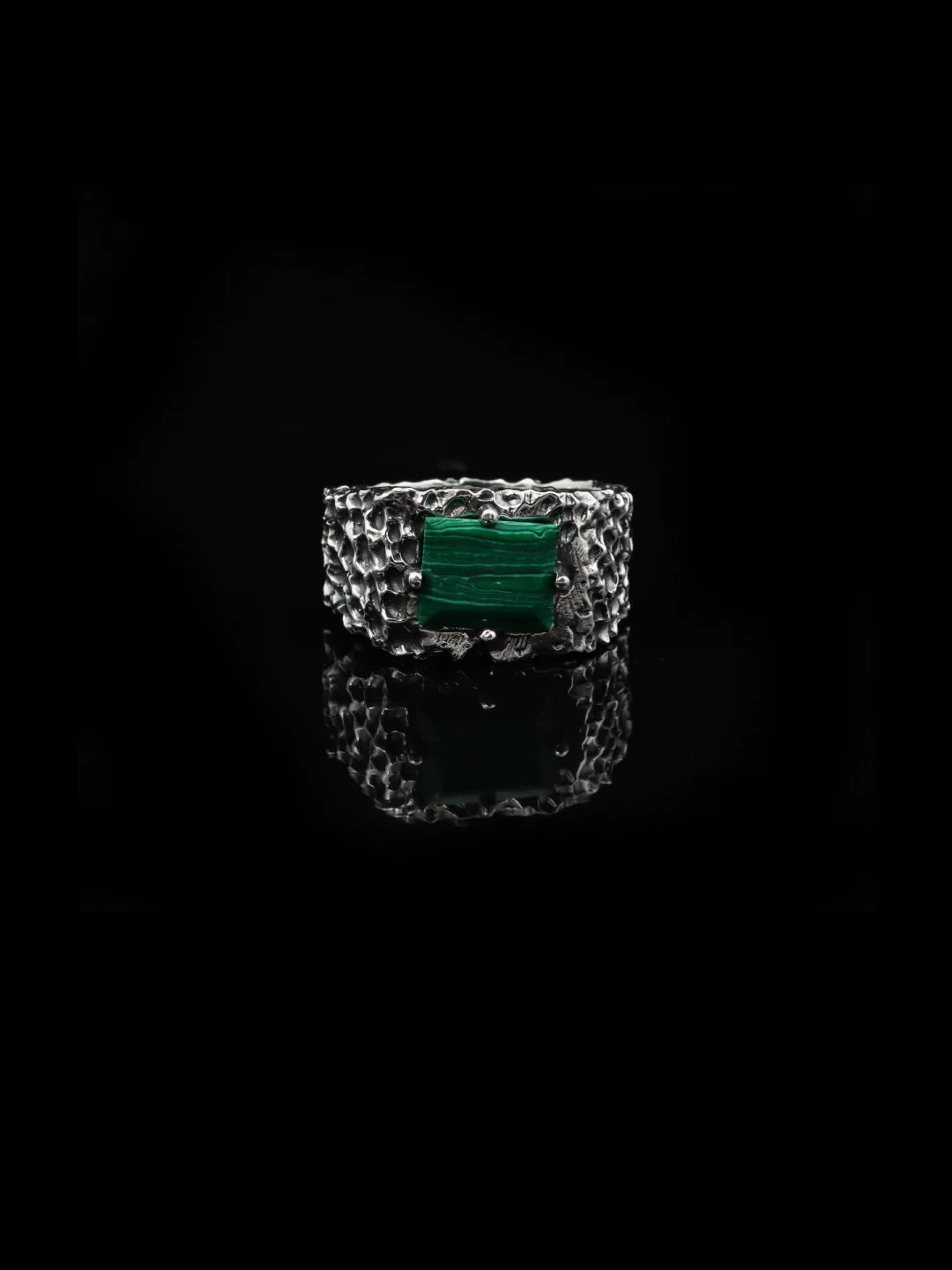 Malachite Forge Ring – 925 Sterling Silver