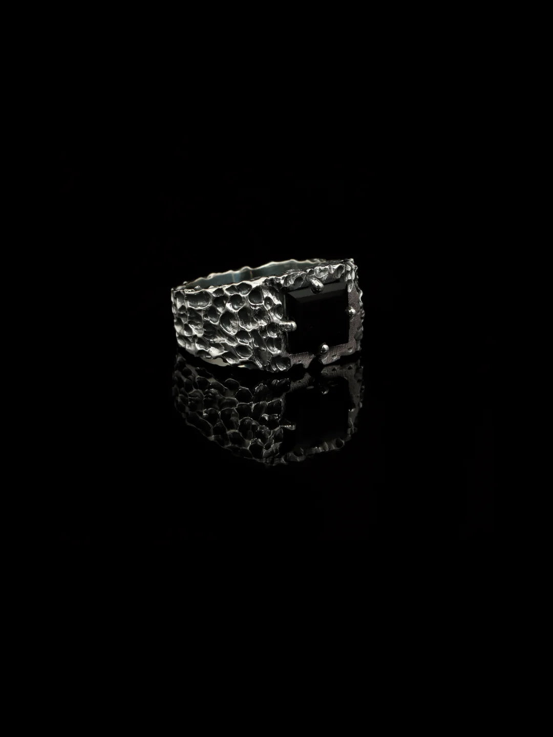 Black Onyx Forge Ring – 925 Sterling Silver