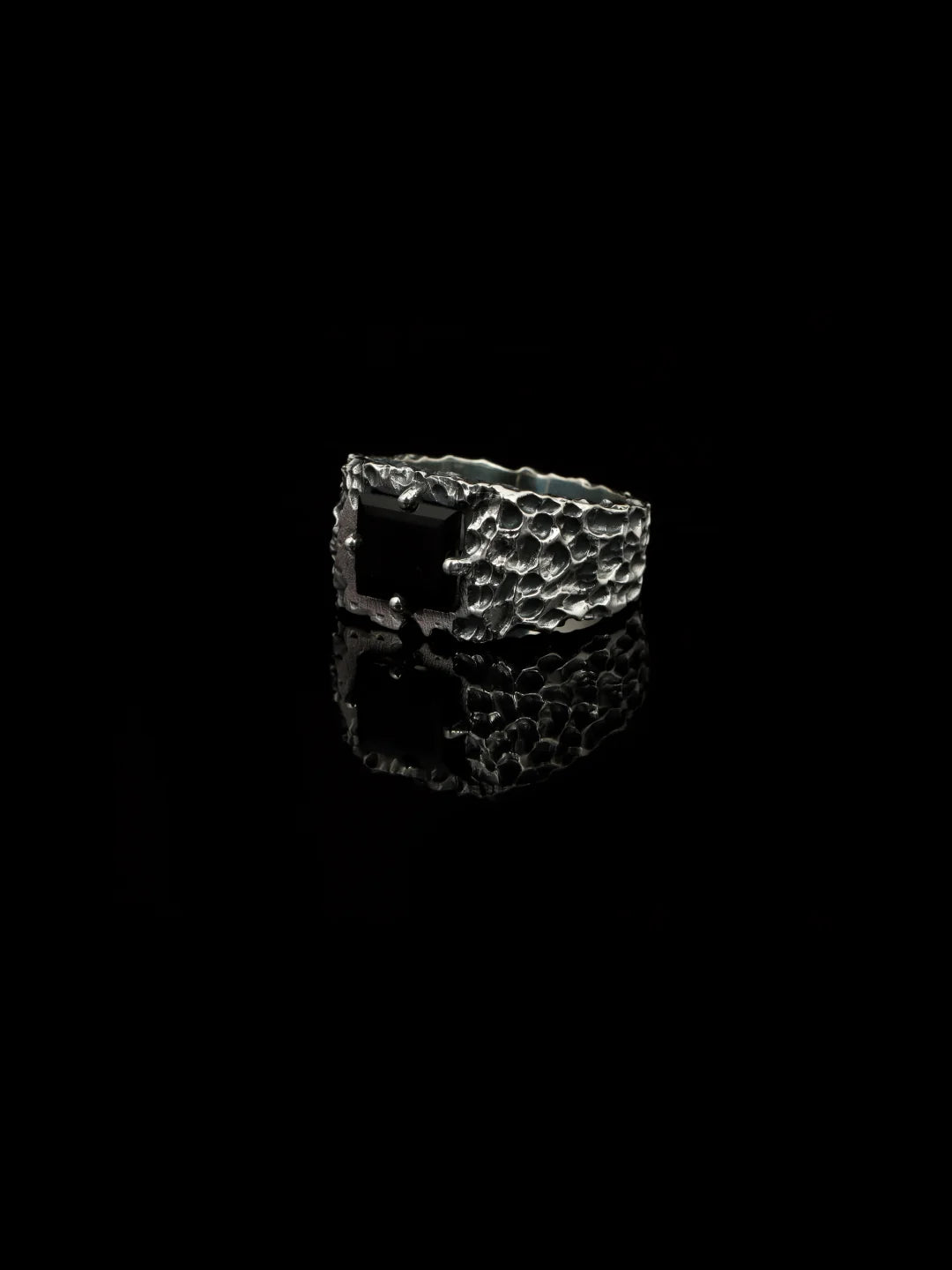 Black Onyx Forge Ring – 925 Sterling Silver
