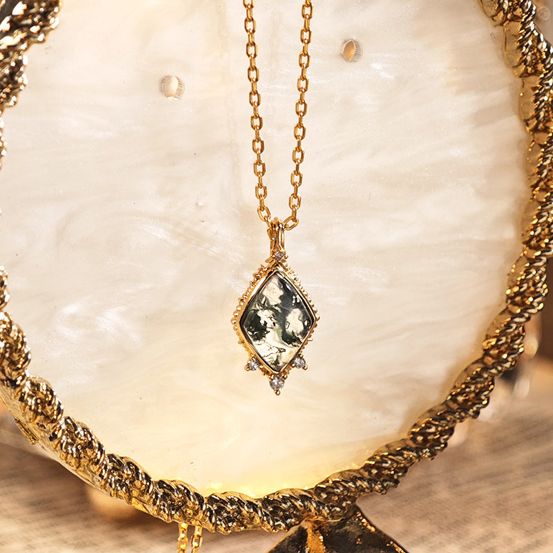 Kite Cut Moss Agate Nature Vintage Necklace - ‘Hazel’