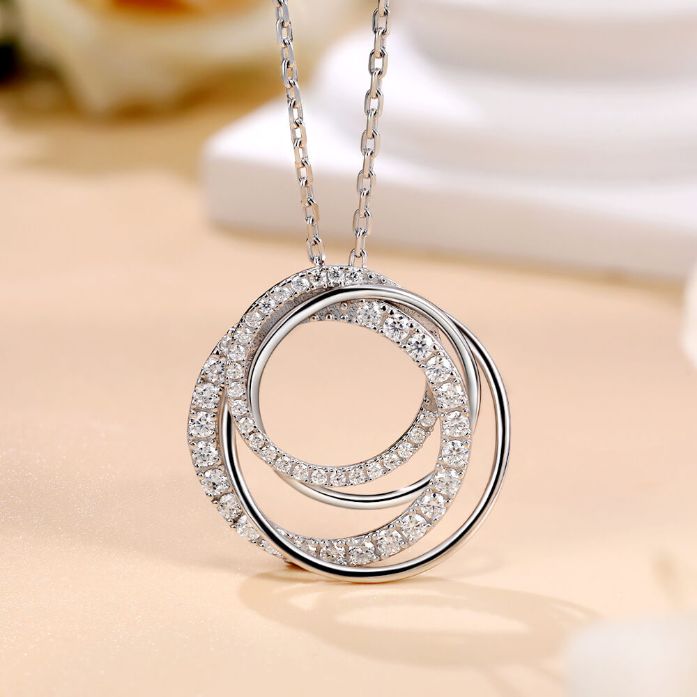 Timeless 925 Sterling Silver Infinity Circle Moissanite Necklace In Sterling Sliver