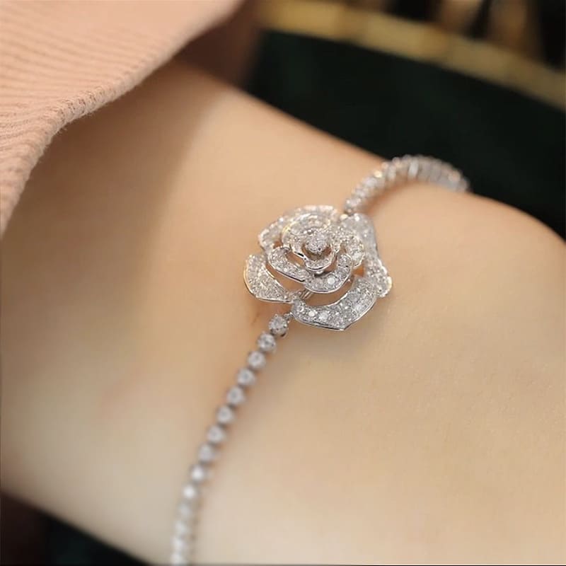 Classy Round Cut Rose Style Bracelet for Women