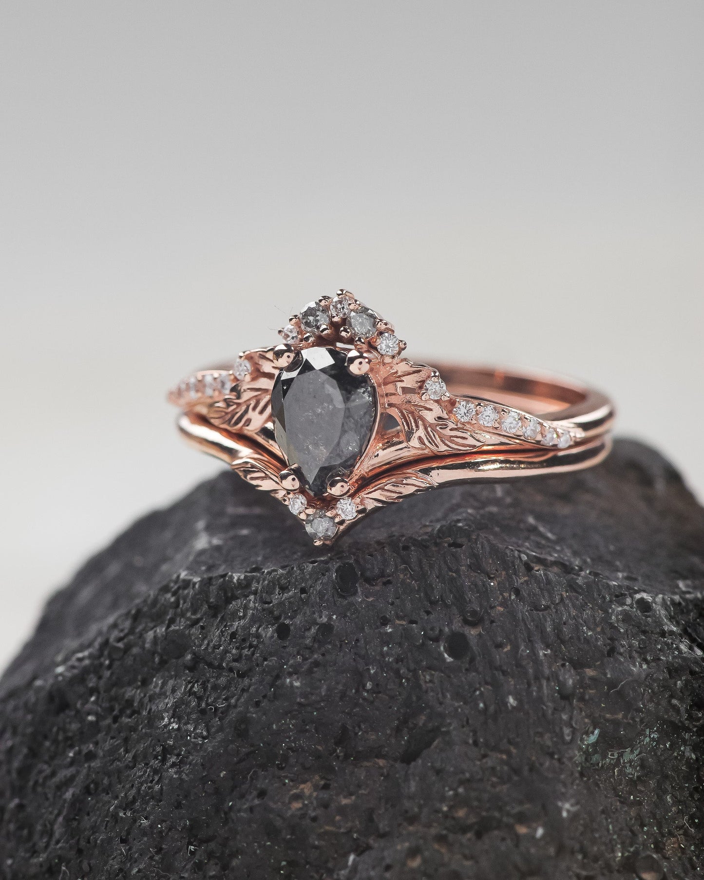 READY TO SHIP Amelia in 14K rose gold, bridal ring set with natural salt & pepper diamonds, AVAILABLE RING SIZES: 5.5 - 8.5 US