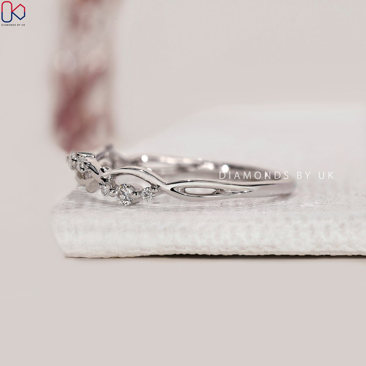 Vintage Twisted White Gold Wedding Band