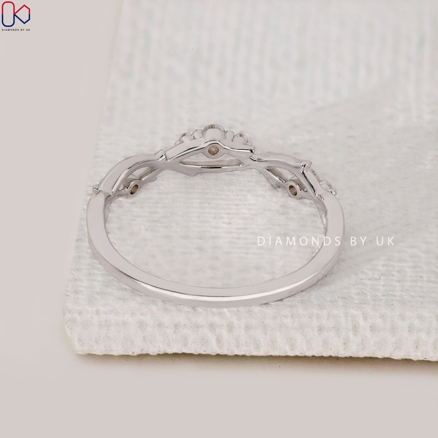 Vintage Twisted White Gold Wedding Band