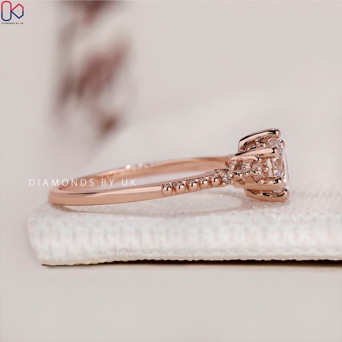 Vintage Diamond Engagement Ring - Round Diamond