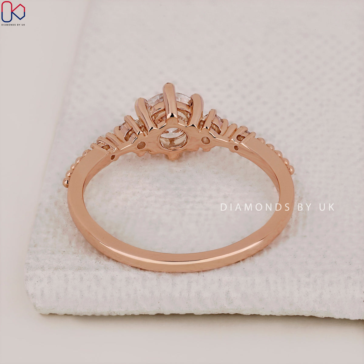 Vintage Diamond Engagement Ring - Round Diamond