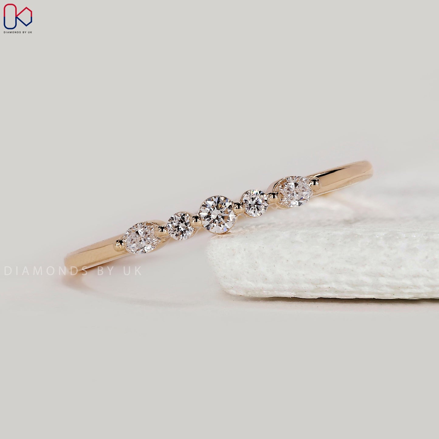 5 Stone Oval and Round Diamond Wedding Band