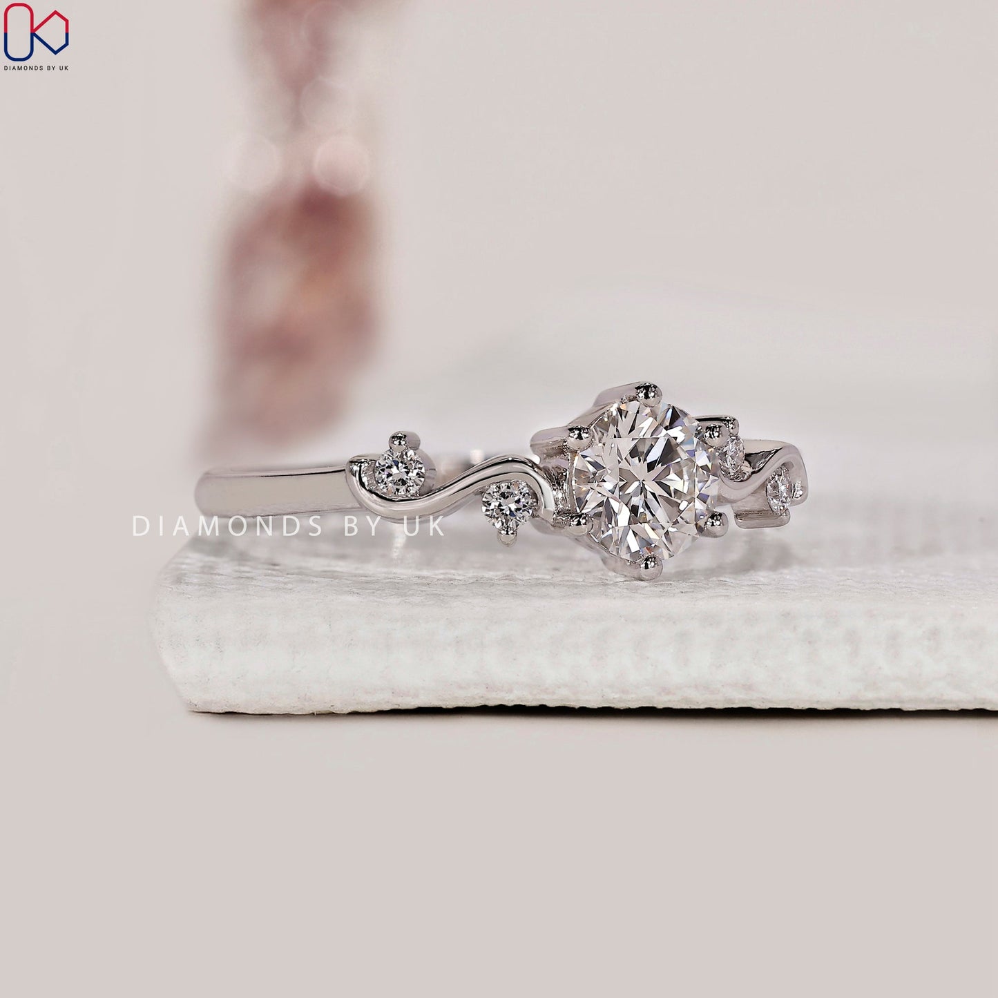 Round Diamond Engagement Ring In Filigree Design