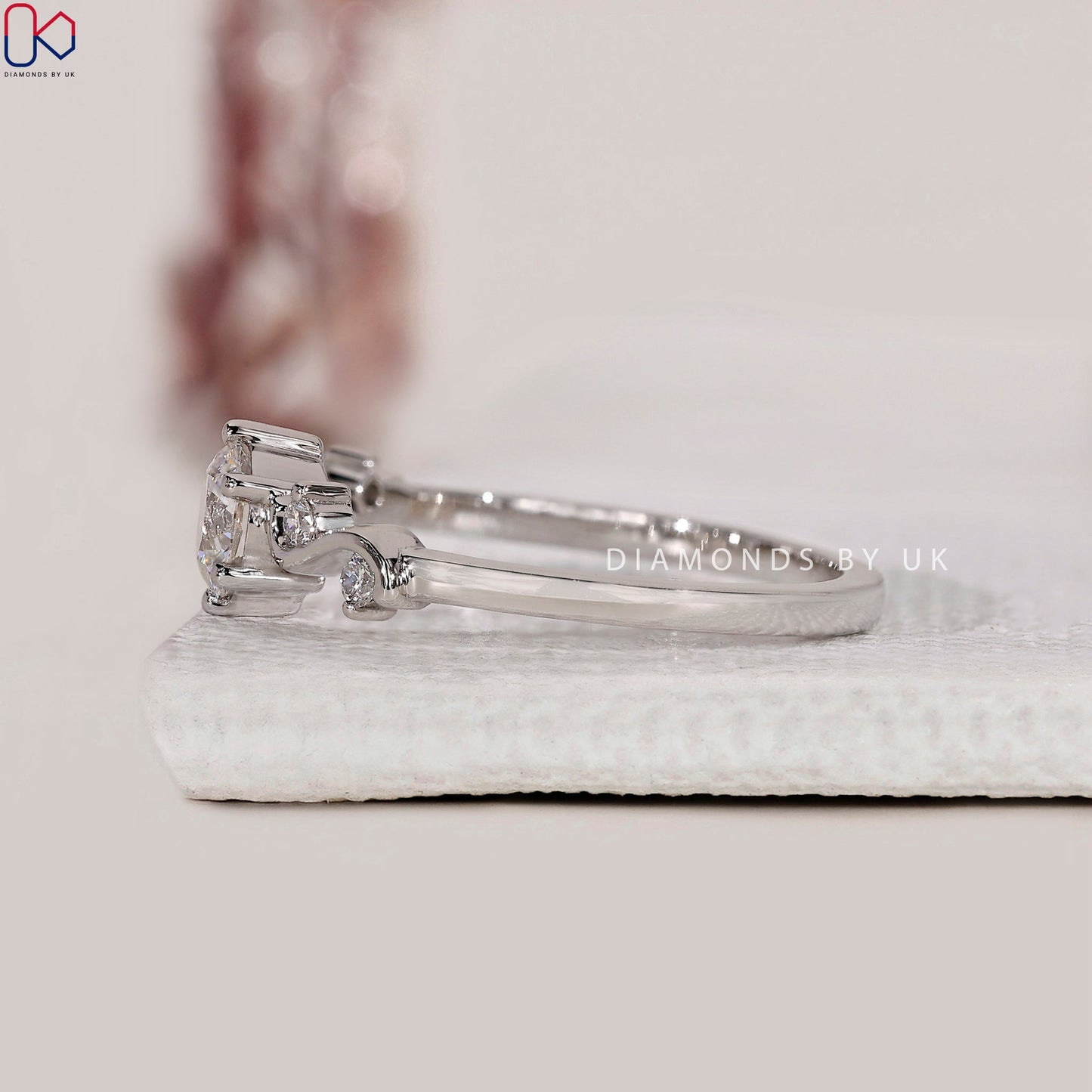 Round Diamond Engagement Ring In Filigree Design