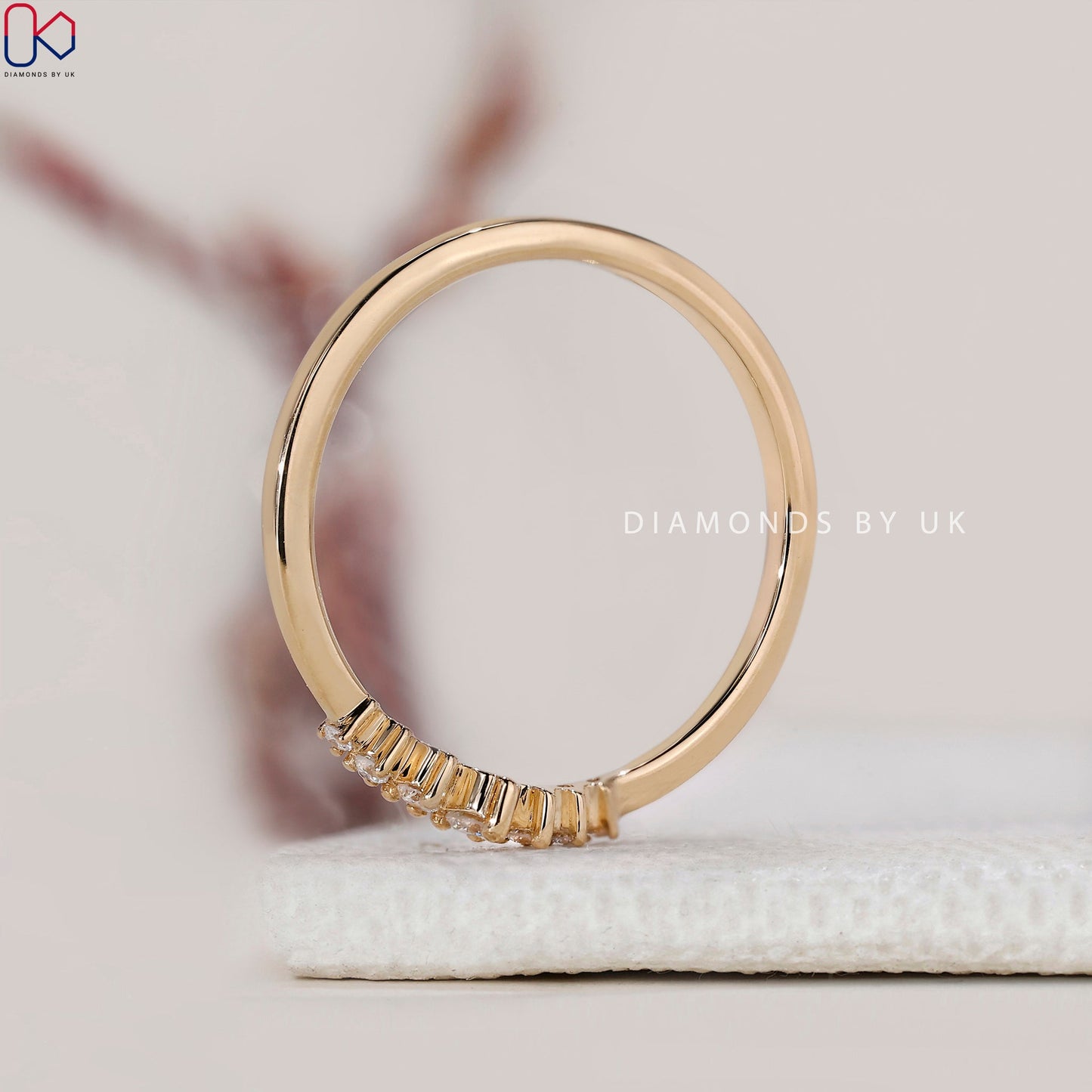 Round Cut Diamond 7 Stone Wedding Band