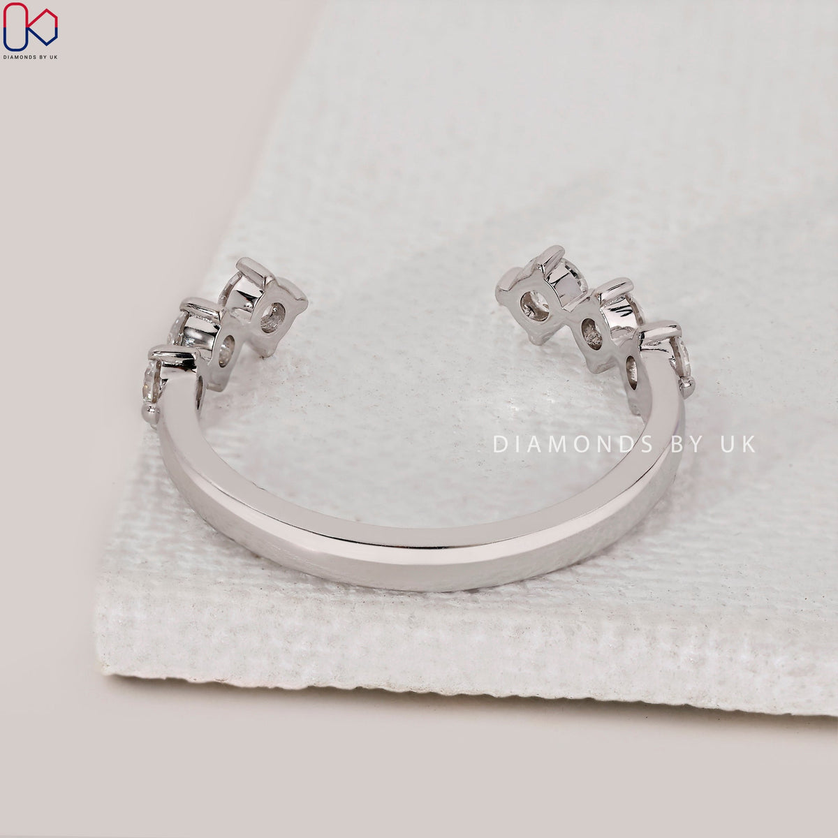 6 Stone Round Diamond Wedding Band