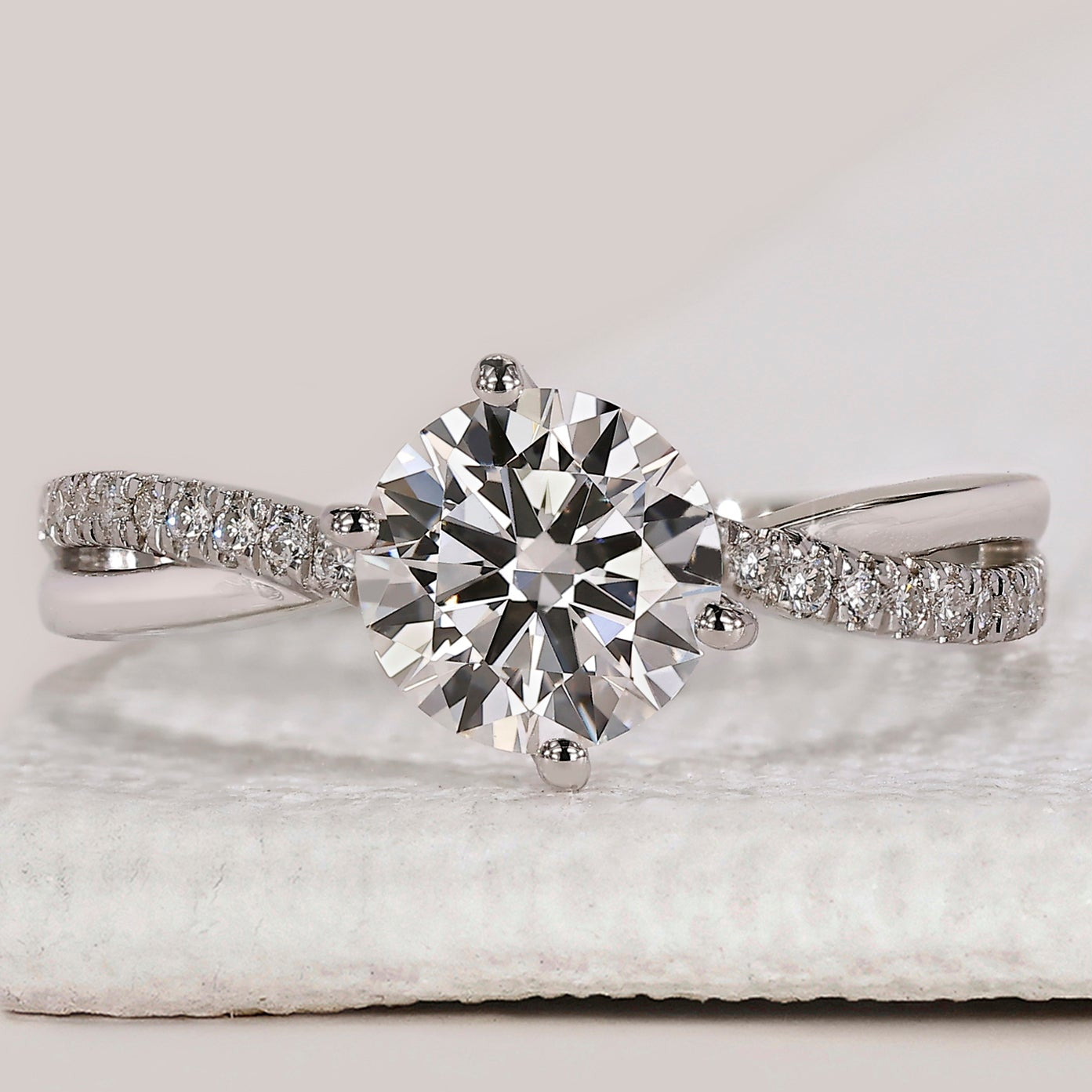 Round Cut White Gold Engagement Ring