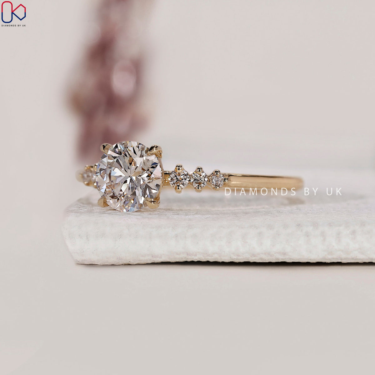 Round Cut 7 Stone Diamond Ring