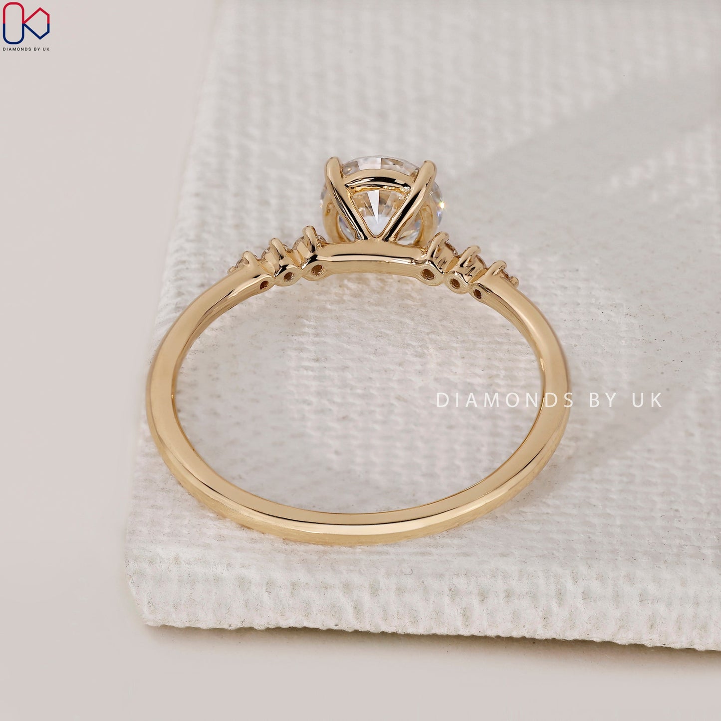 Round Cut 7 Stone Diamond Ring