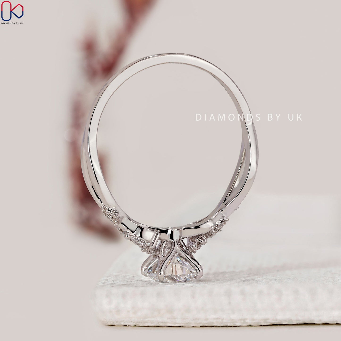 Nature Inspired Round Cut Engagement Ring