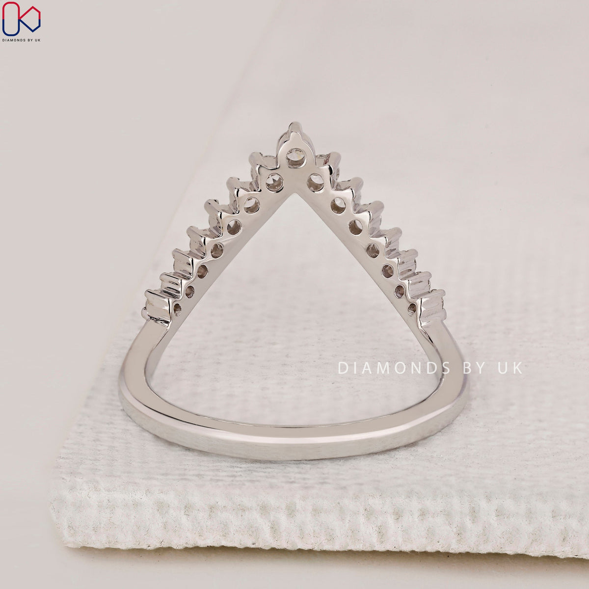 Round Diamond White Gold V Shaped Wedding Band