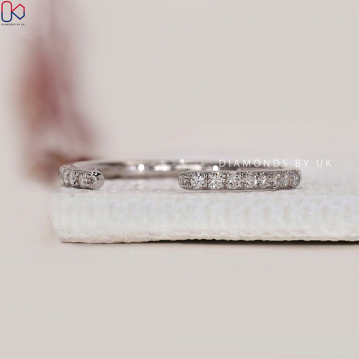 Round Diamond Open Gap Wedding Band in White Gold