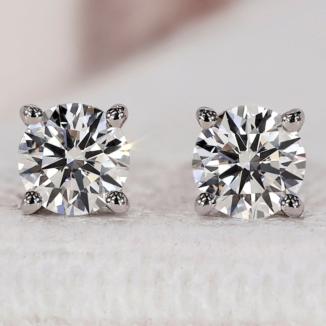 Round Diamond Stud Earrings - White Gold