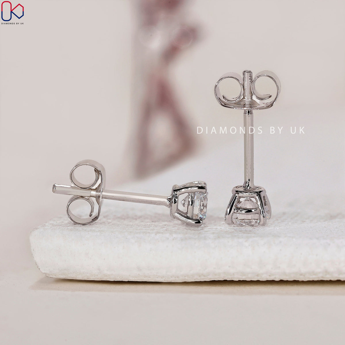 Round Diamond Stud Earrings - White Gold
