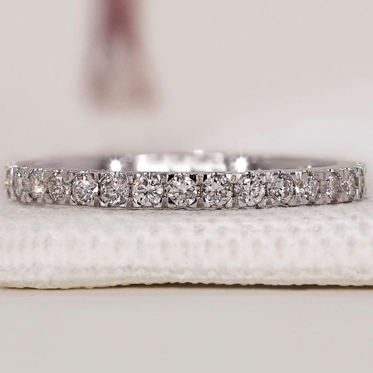 Round Diamond Eternity Band White Gold