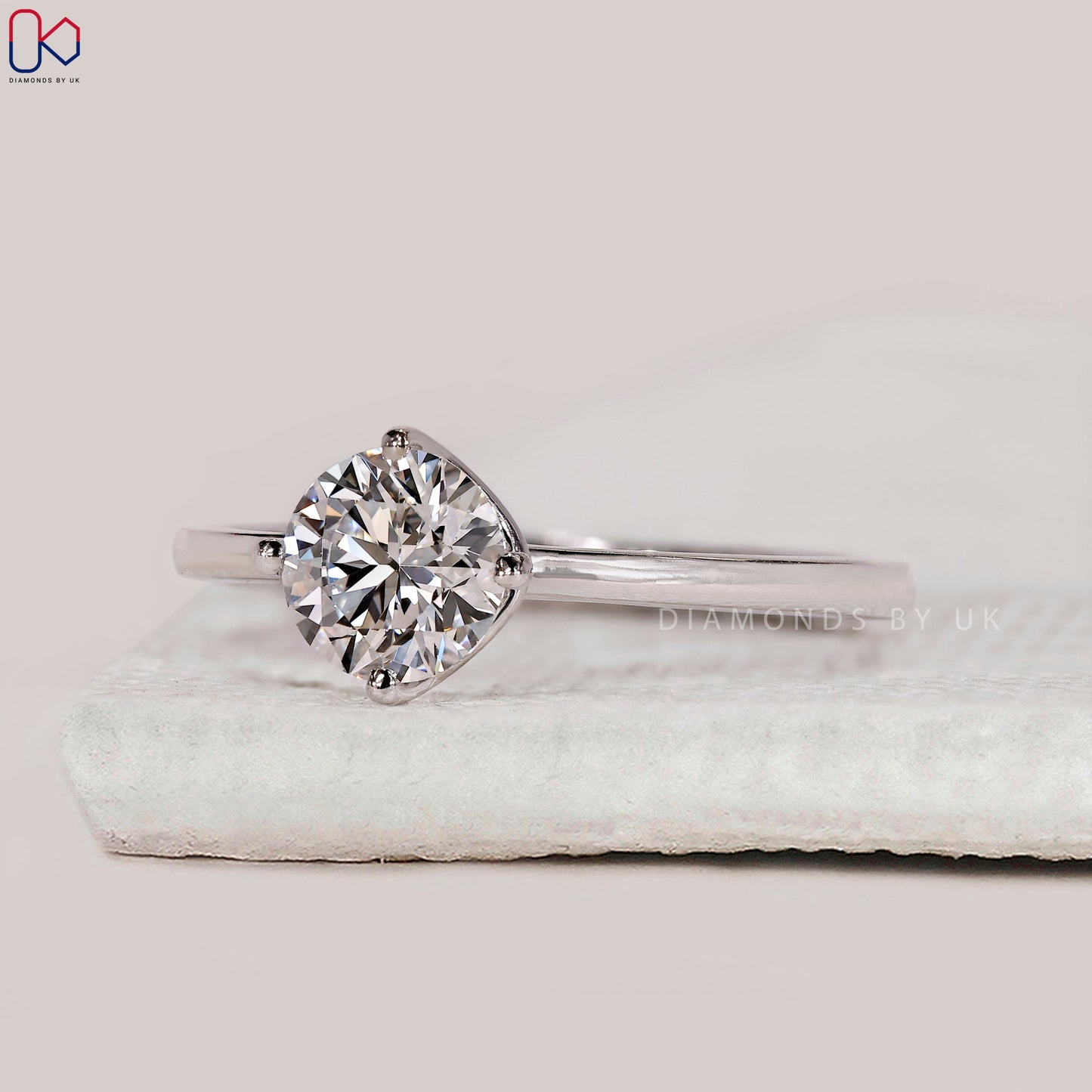 Round Diamond Ring in Solitaire Style
