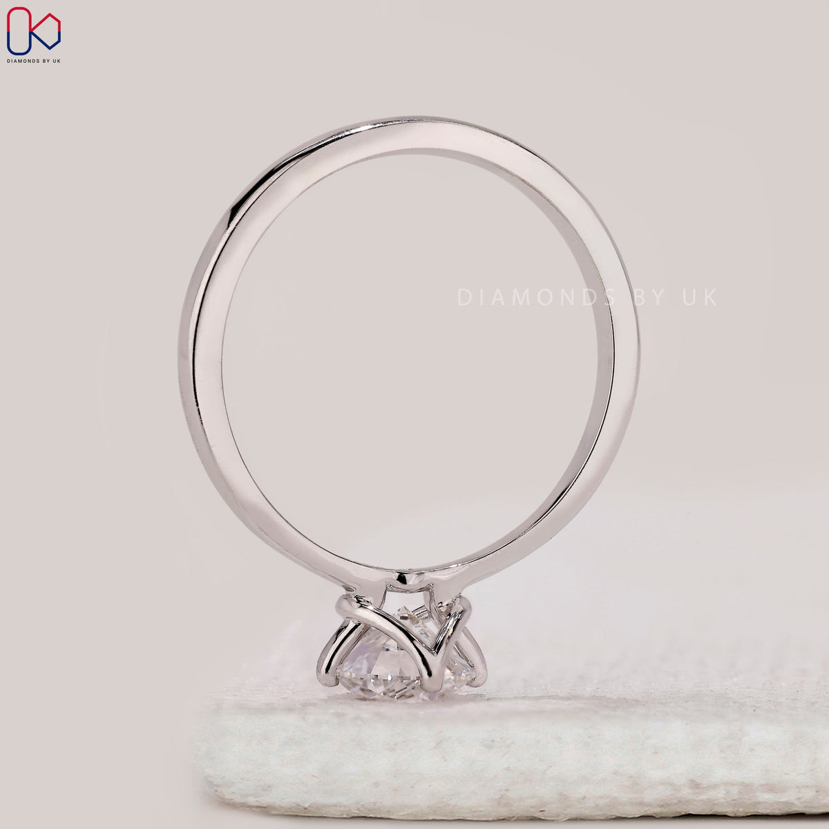 Round Diamond Ring in Solitaire Style